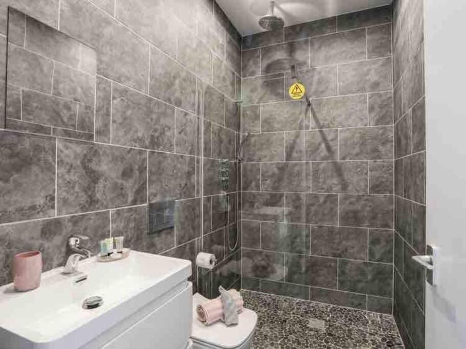 Beeches Bach, 1 Bedroom Cottage With Hot Tub Prestatyn Exterior photo